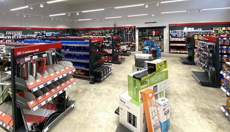 La Cooperativa de Artà en Mallorca amplía sus servicios con una ferretería Cadena88.
