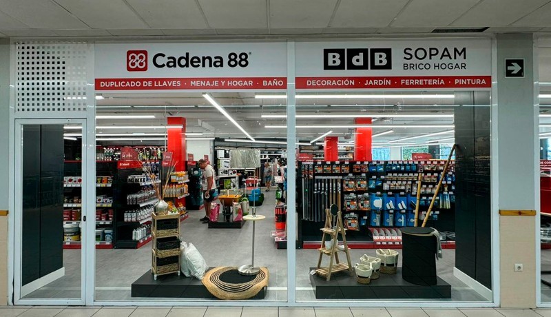 SOPAM inaugura su ferretería Cadena88 en Ciudad Rodrigo (Salamanca)