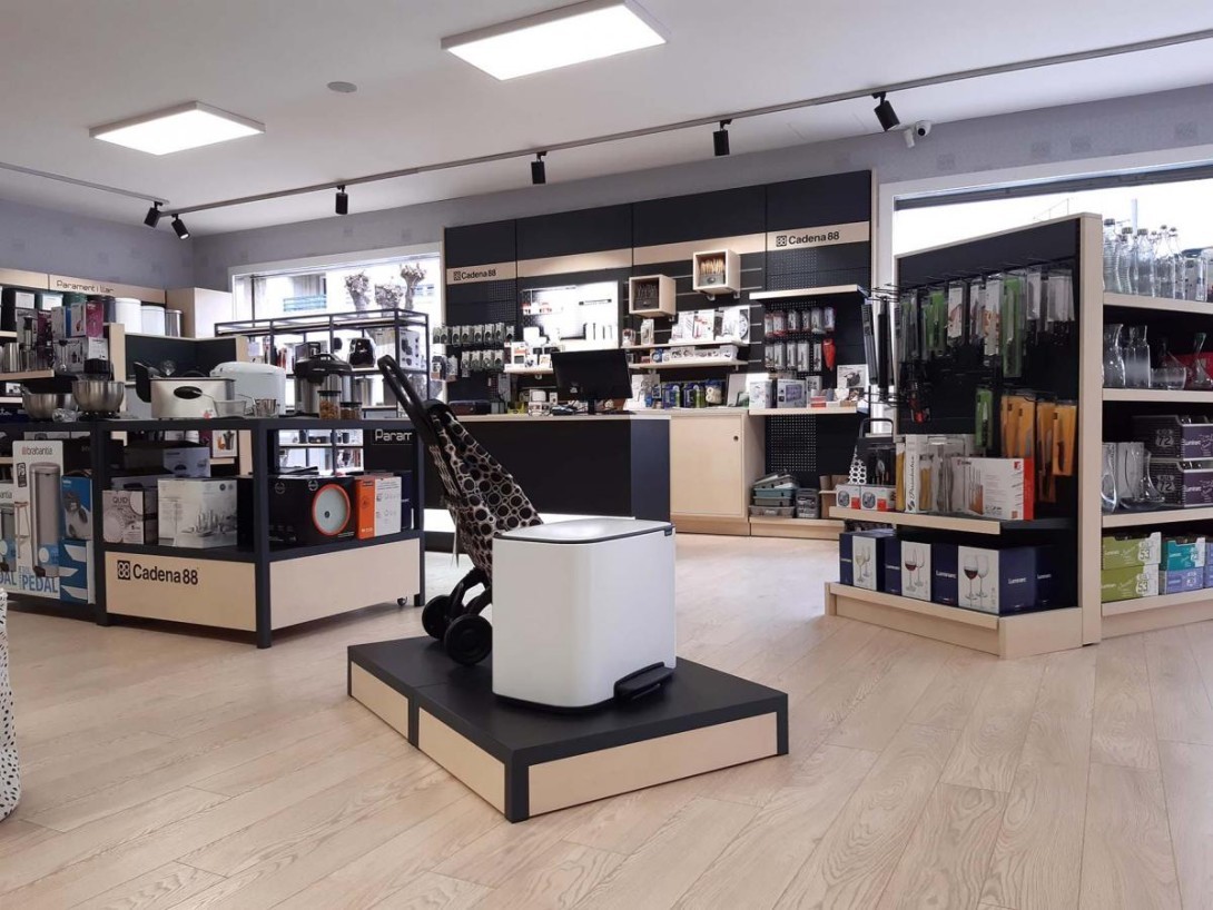 Cadena88 presenta un nuevo concepto de espacio comercial para menaje y hogar.