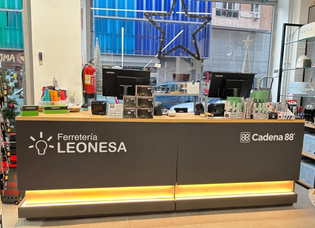 Ferretería Leonesa inaugura su sexta ferretería Cadena88 en el barrio de Chamartín (Madrid).