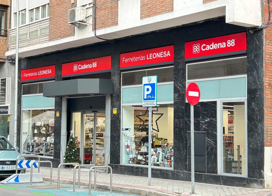 Ferretería Leonesa inaugura su sexta ferretería Cadena88 en el barrio de Chamartín (Madrid).