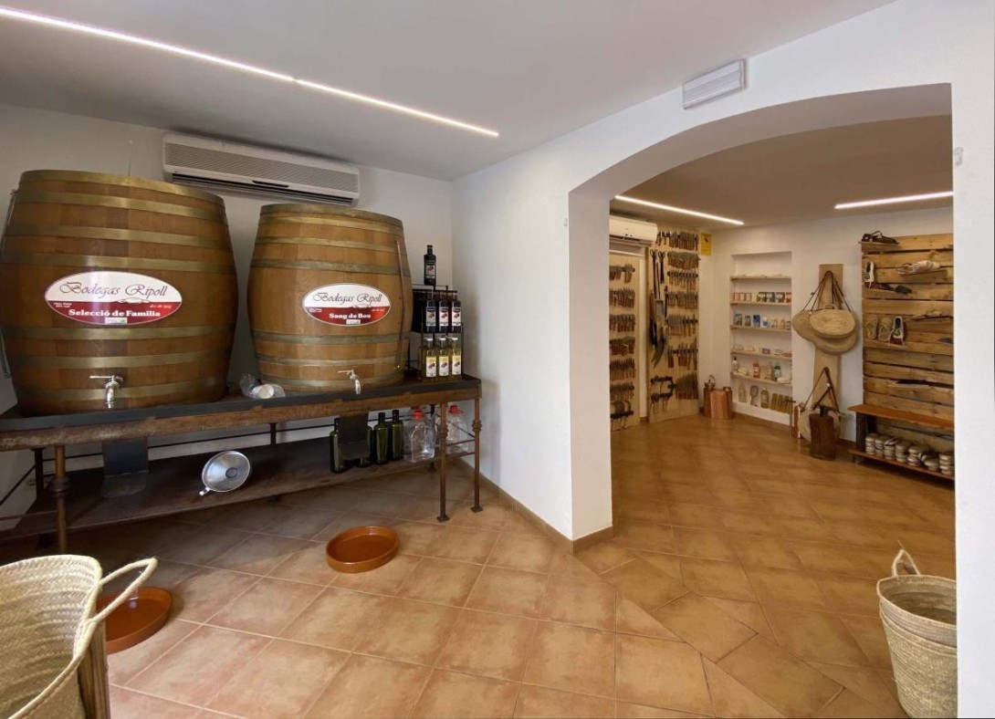 La Cooperativa de Artà en Mallorca amplía sus servicios con una ferretería Cadena88.