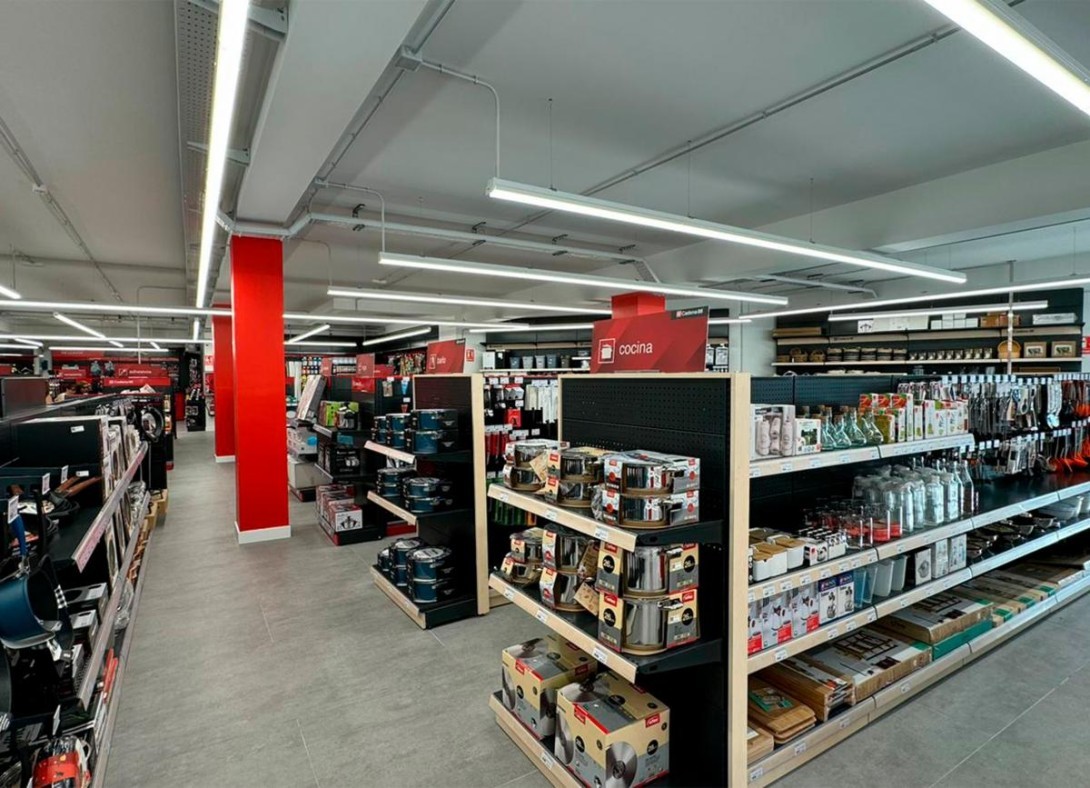 SOPAM inaugura su ferretería Cadena88 en Ciudad Rodrigo (Salamanca)